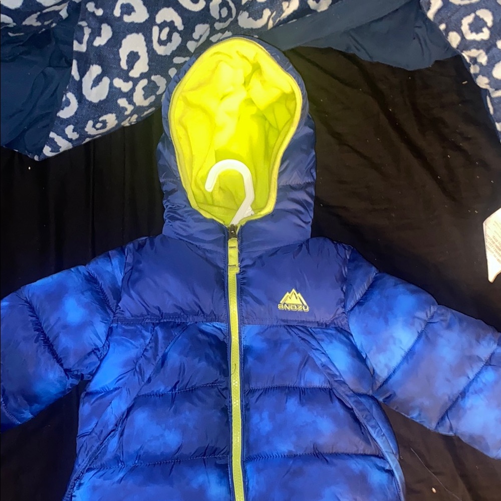 NWOT Blue and Yellow Hooded Puffer Jacket